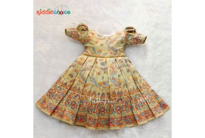 Make Vishu More Special: Buy Traditional Dresses For Your Kid From Branded Kidswear