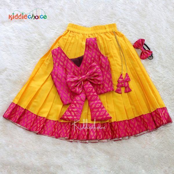 Buy Yellow Skirts & Ghagras for Women by MAX Online | Ajio.com